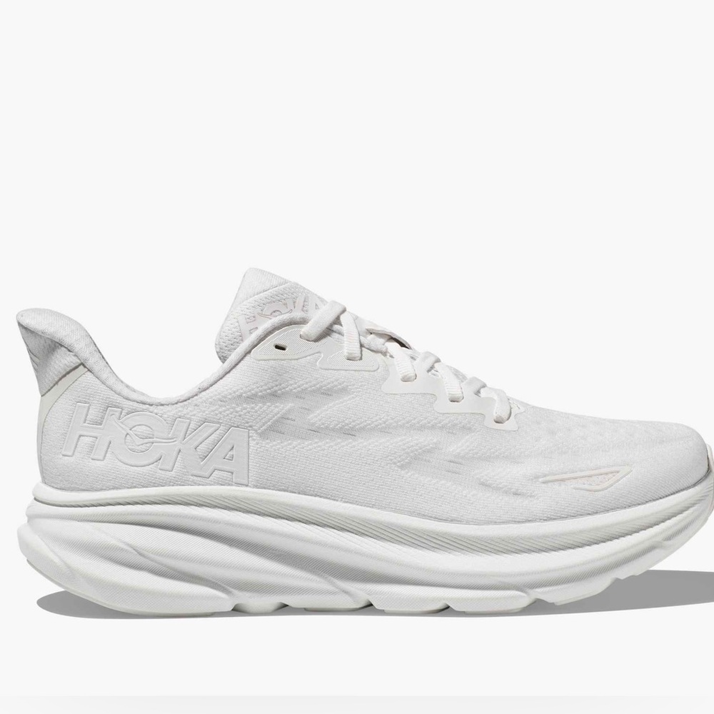 Hoka Clifton 9’s